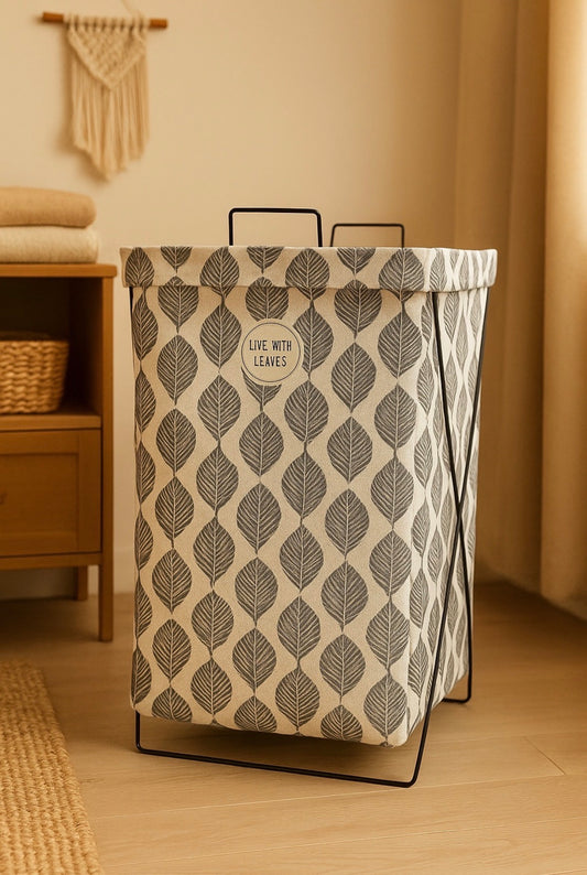 Cesta canasto para ropa o accesorios.