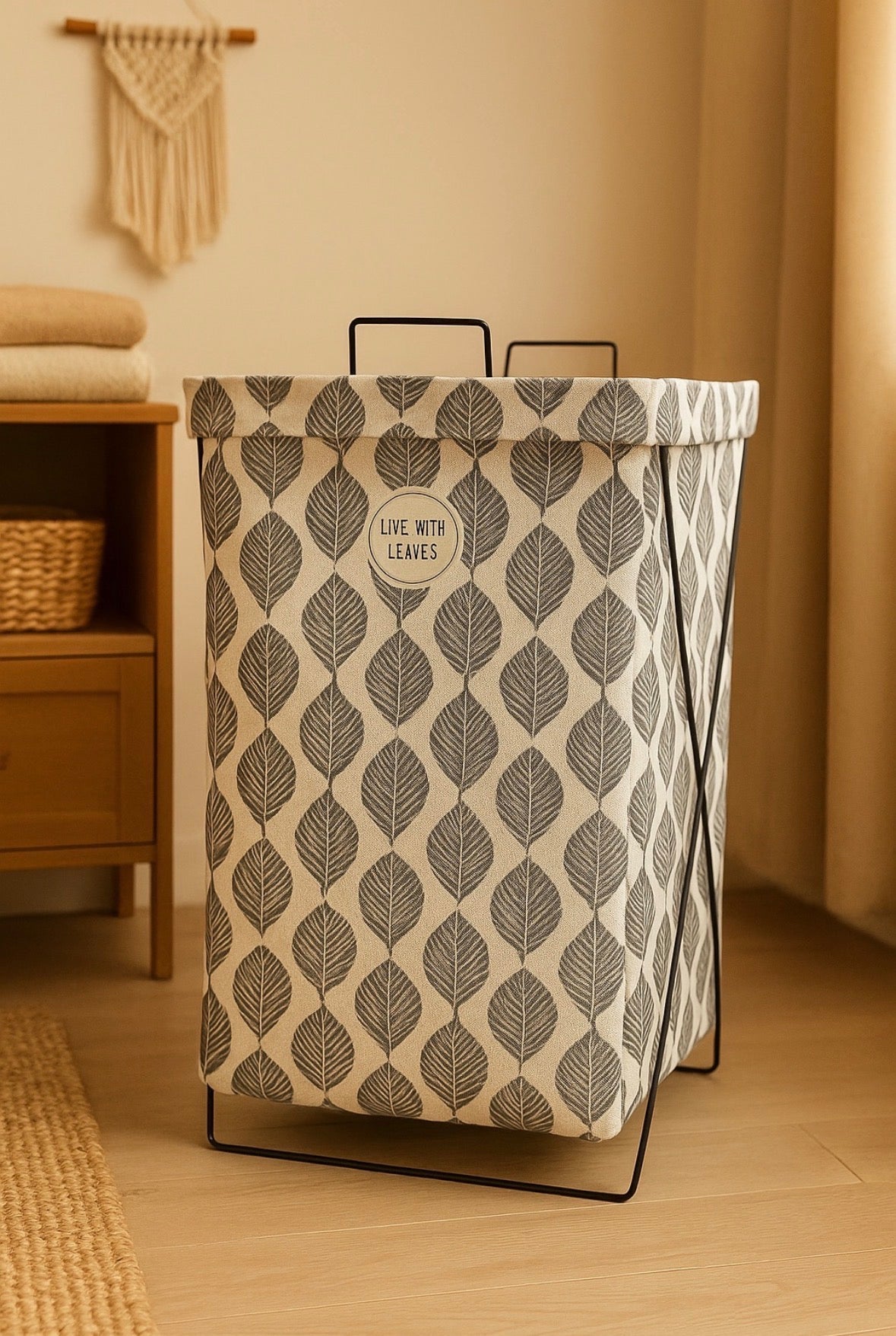 Cesta canasto para ropa o accesorios.